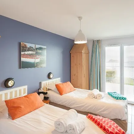 P&v Premium Le Coteau Et La Mer * Douarnenez